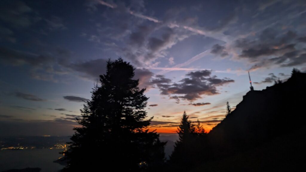 Startseite sonnenaufgangswanderung rigi mit wellnessvergnügen